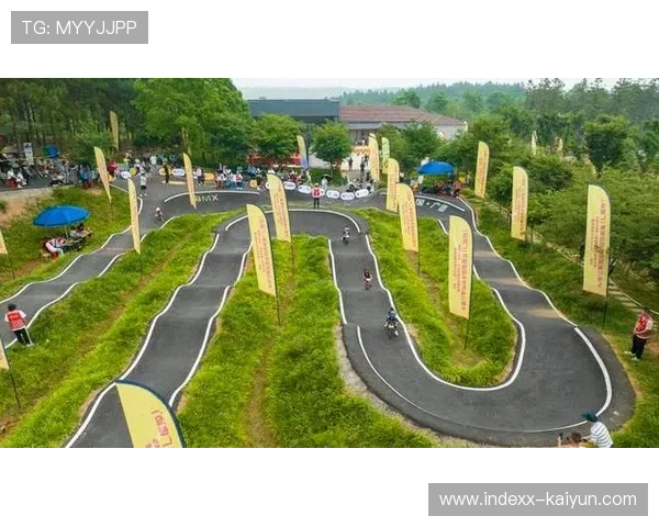 “少儿骑士”滑步车公开赛推动低龄儿童BMX运动启蒙 “少儿骑士”滑步车公开赛推动低龄儿童BMX运动启蒙